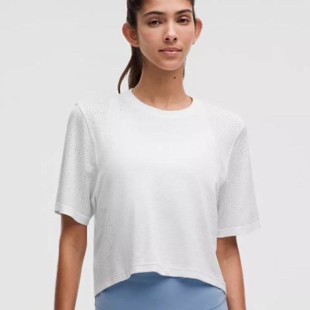 Lululemon Swiftly High-Low Cropped Short-Sleeve Shirt